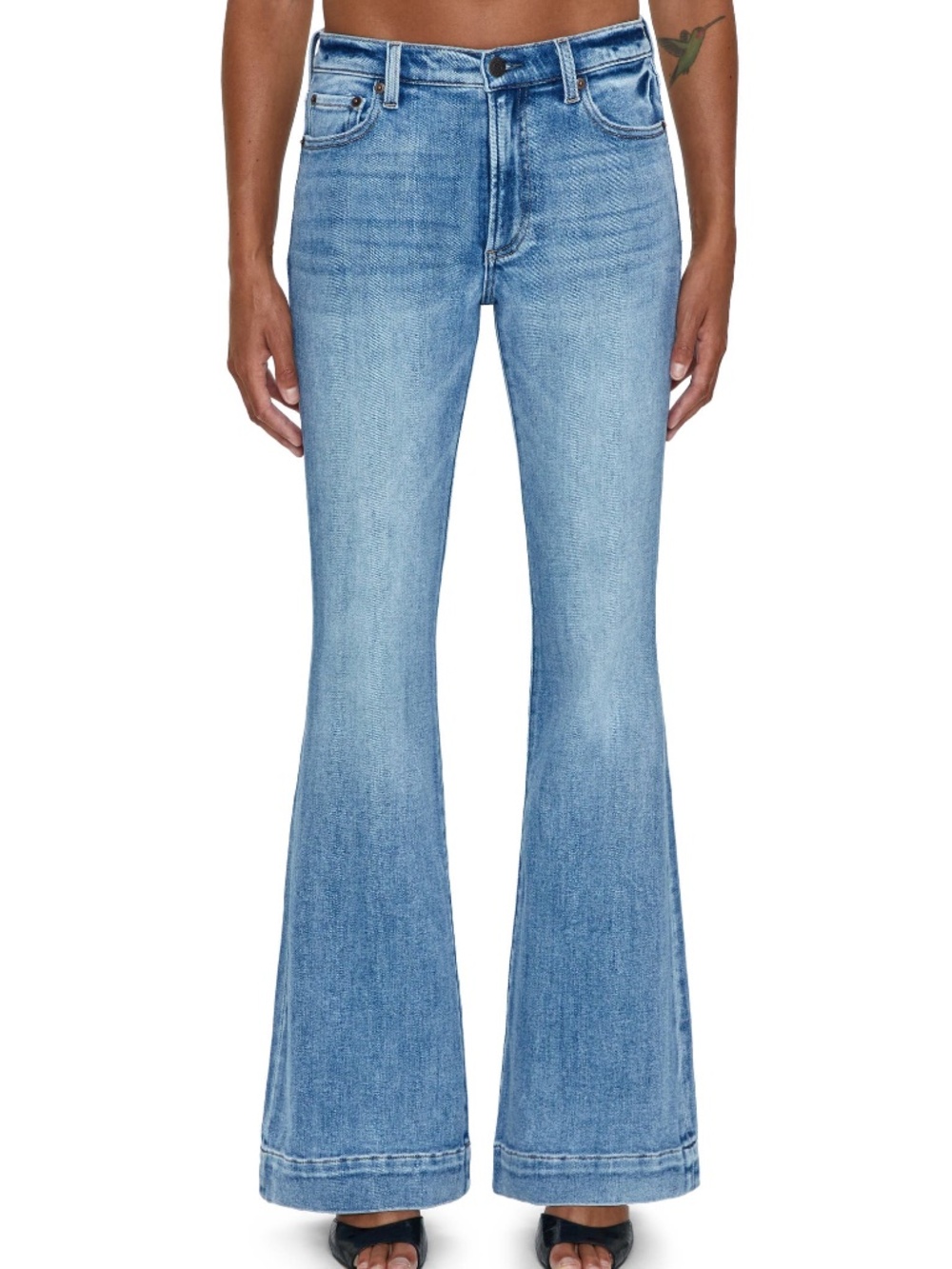 Pistola Kinsley Ultra Flare Jeans Blue  Mid Rise Paradise Wash EUC SZ 28